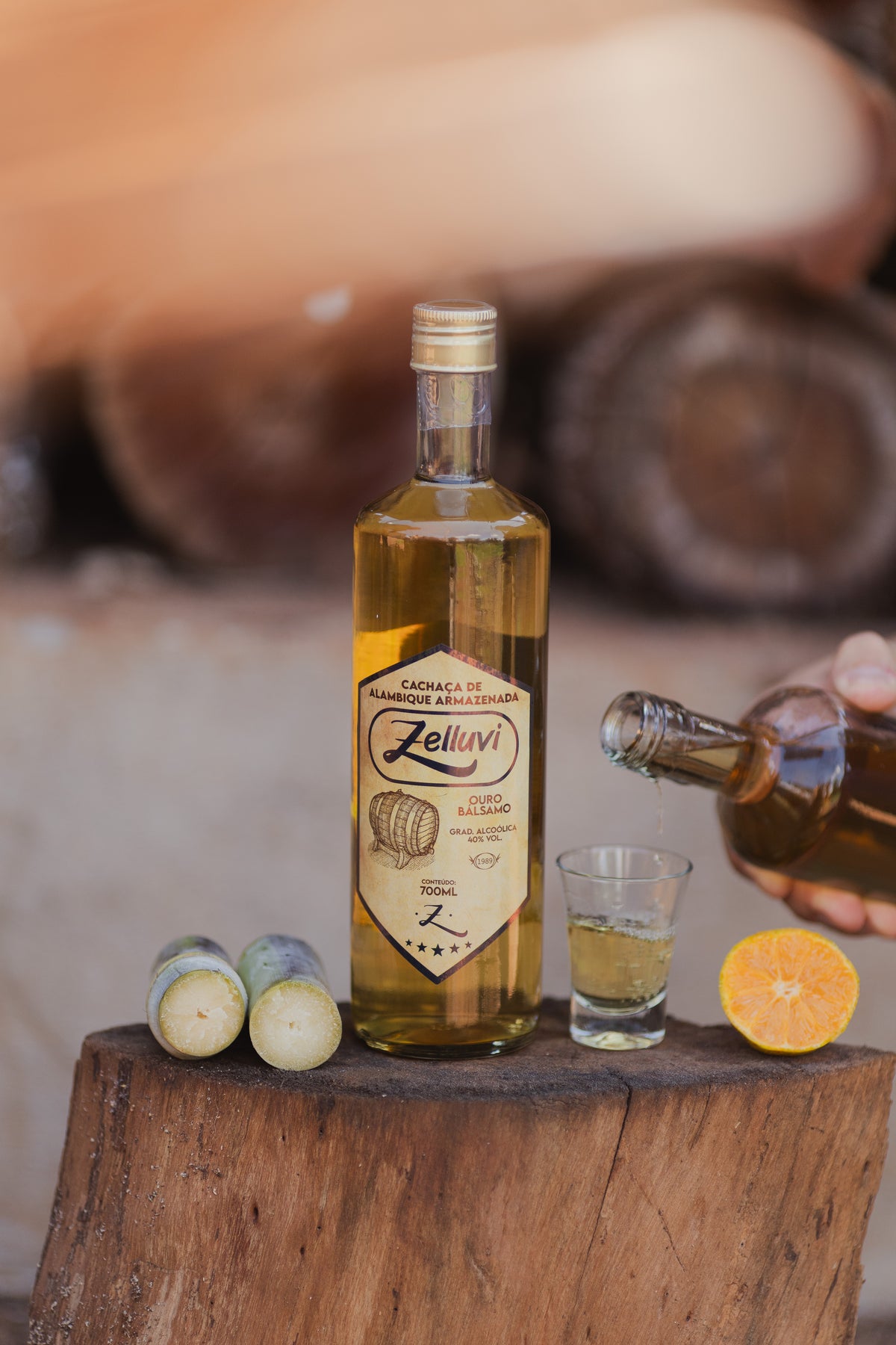 Cachaça de Alambique Armazenada - Ouro Bálsamo