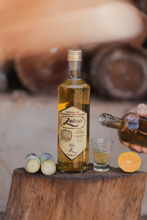 Cachaça de Alambique Armazenada - Ouro Bálsamo